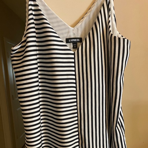 Tank - Picture 5 of 5